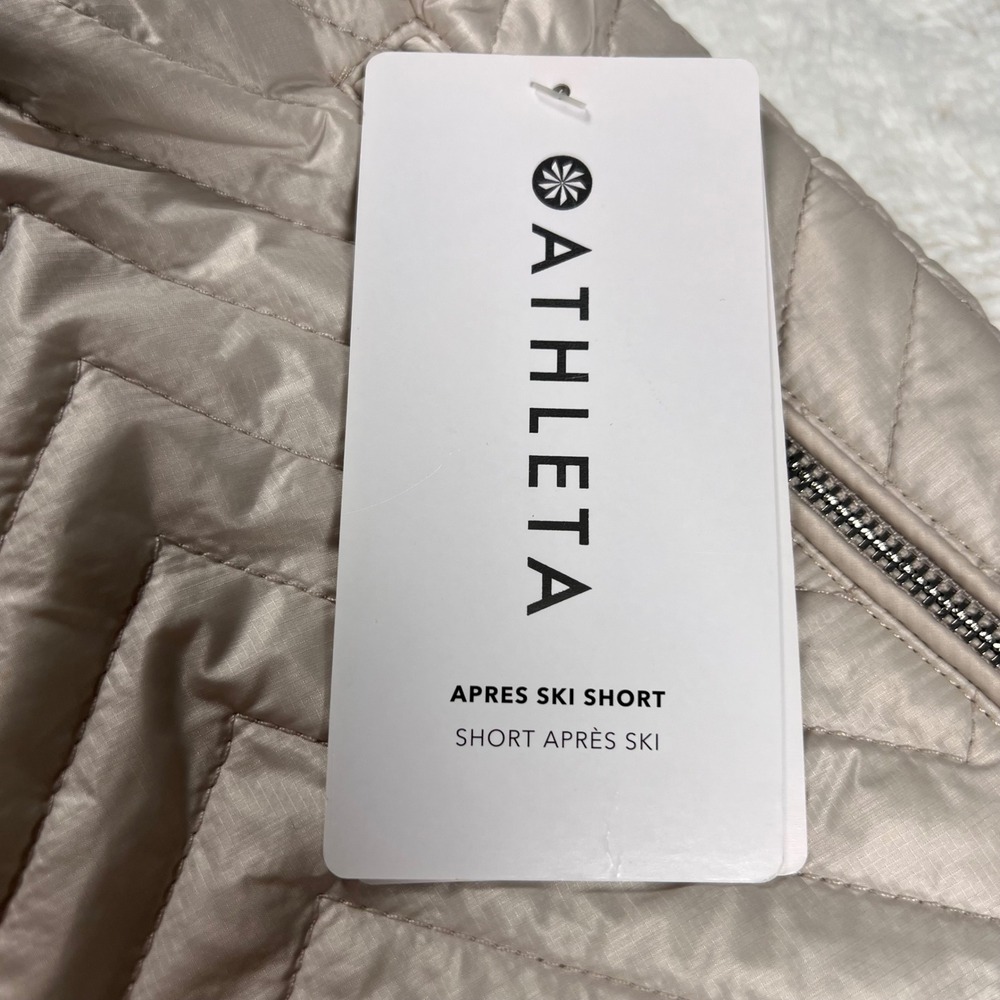 Athleta Aprs Ski Quilted Chevron Shorts Beige Women's Size 6 Pockets Drawstring - Picture 7 of 11